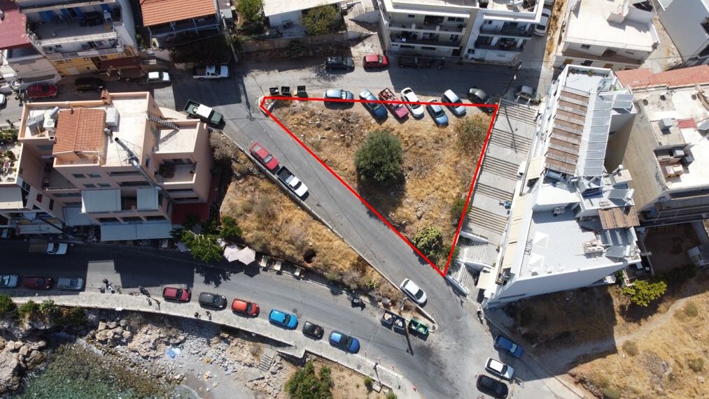 Земля в Ираклионе, Греция, 400 м² - фото 1