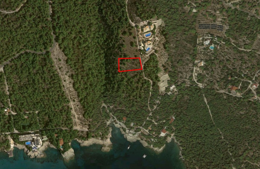 Земля в Аттике, Греция, 4 600 м² - фото 1