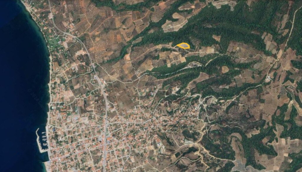Земля в Ситонии, Греция, 5 975 м² - фото 1