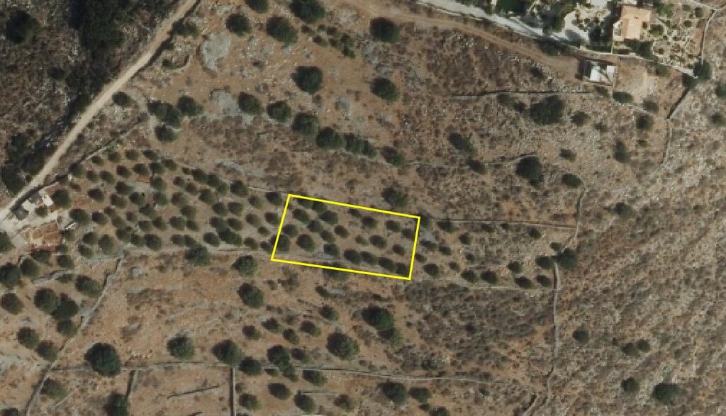 Земля в Ираклионе, Греция, 2 113 м² - фото 1