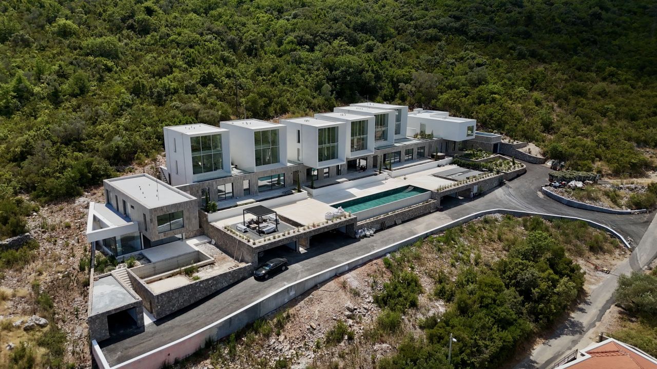 Квартира в Крашичах, Черногория, 157 м² - фото 2