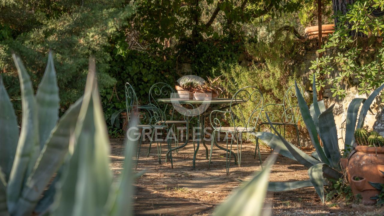 Дом в Маджоне, Италия, 274.6 м² - фото 6