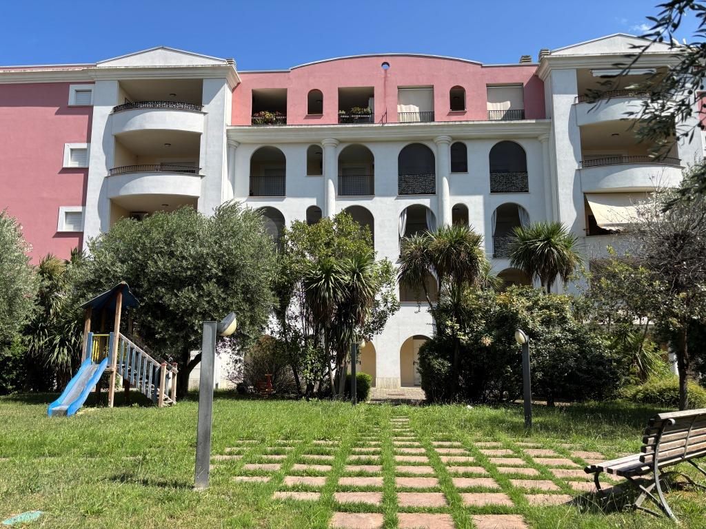 Квартира в Монтесильвано, Италия, 61 м² - фото 1
