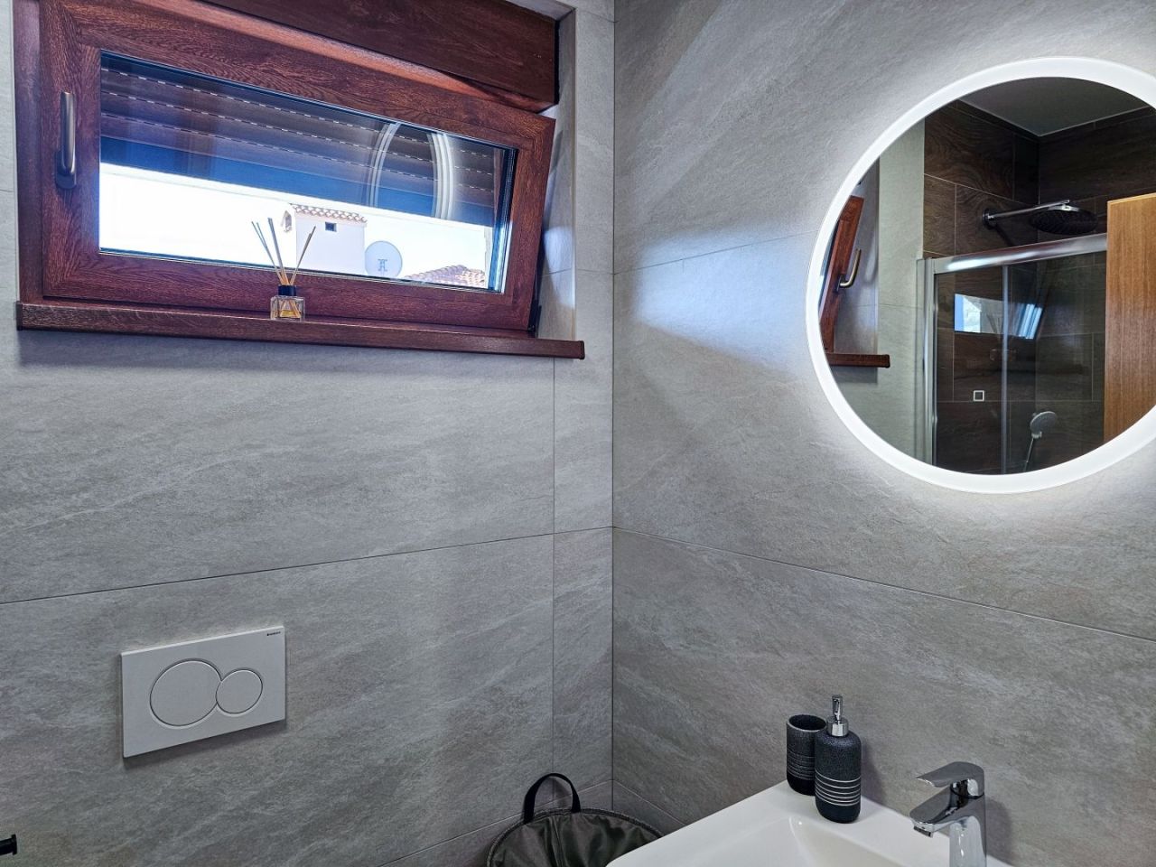 Вилла в Малинска-Дубашнице, Хорватия, 280 м² - фото 16