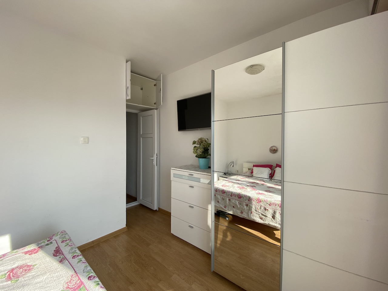 Квартира в Святом Стефане, Черногория, 59 м² - фото 1