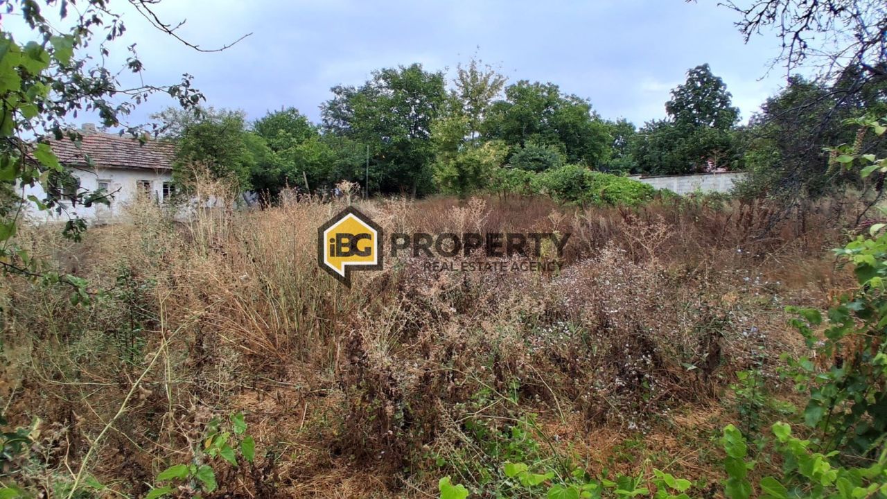 Земля в Бяле, Болгария, 814 м² - фото 2