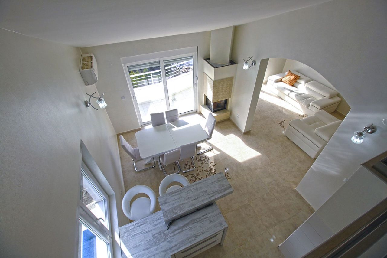 Квартира в Херцег-Нови, Черногория, 112 м² - фото 5