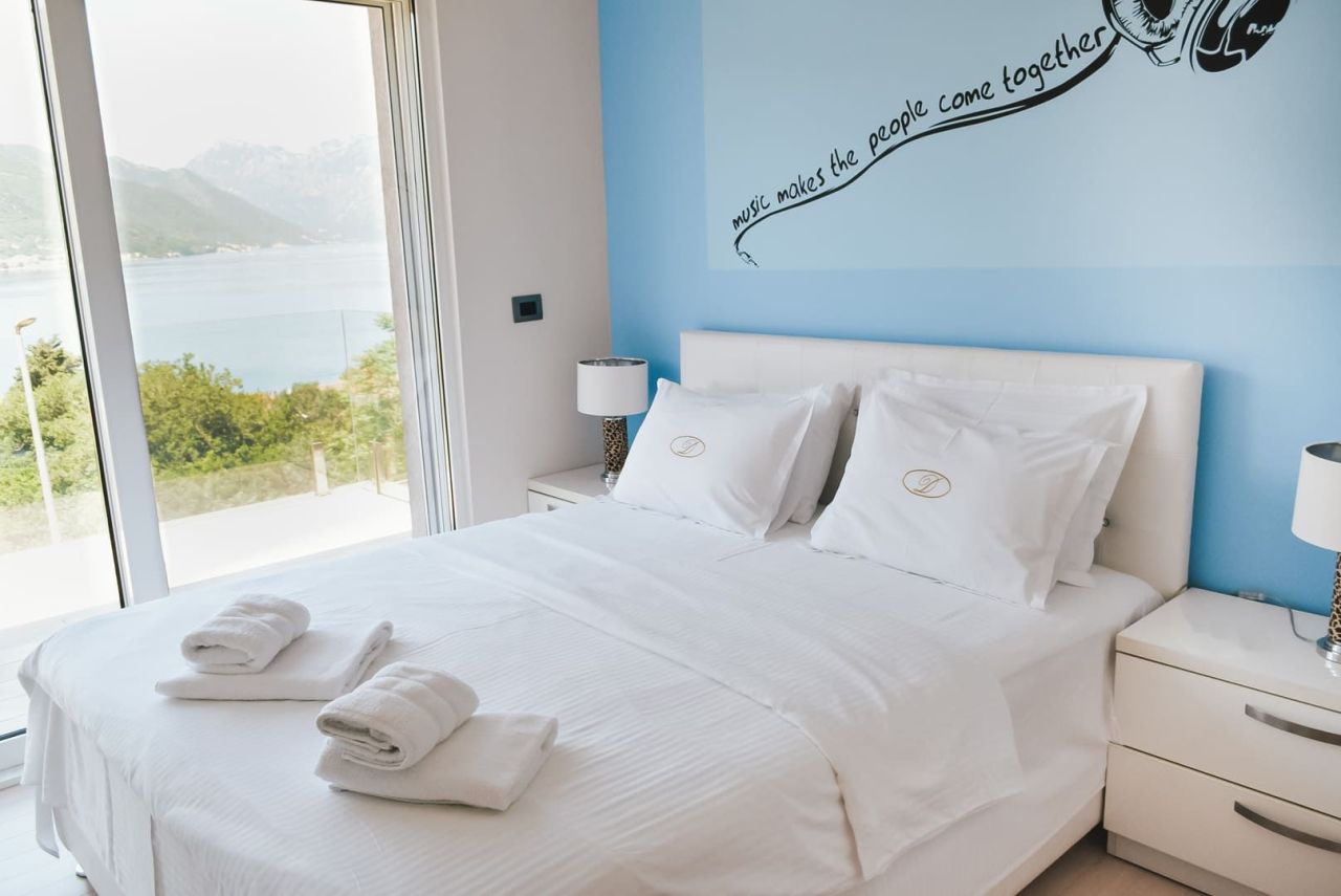 Вилла в Доброте, Черногория, 267 м² - фото 7