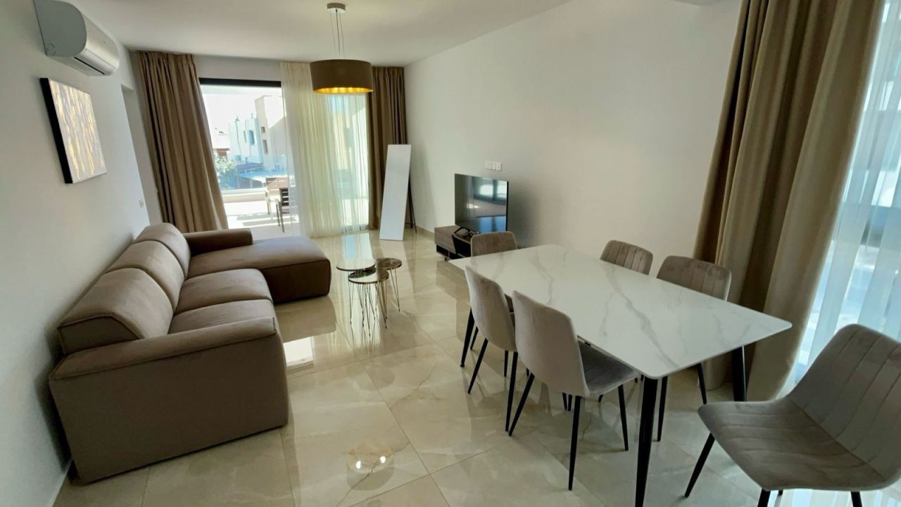 Апартаменты в Юниверсале, Кипр, 98 м² - фото 1
