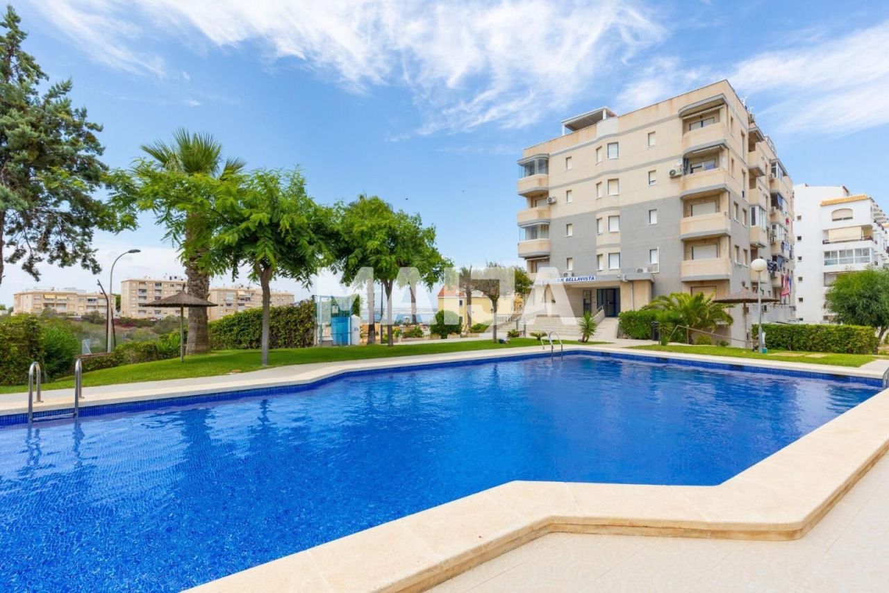 Апартаменты в Торревьехе, Испания, 38 м² - фото 1