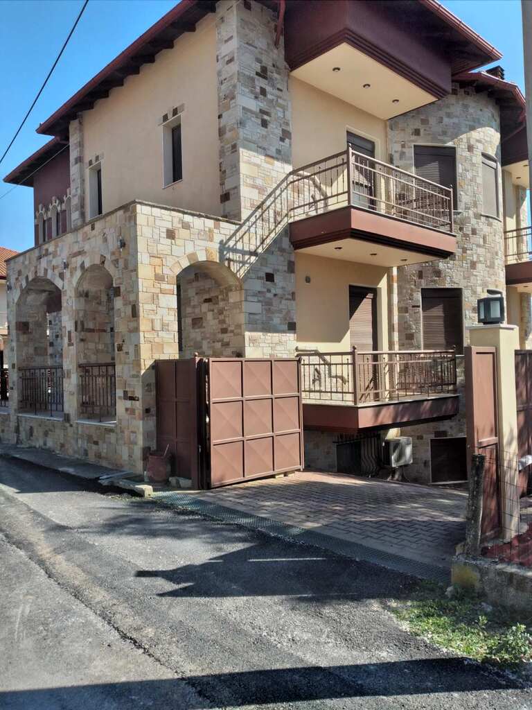 Дом в Салониках, Греция, 340 м² - фото 1