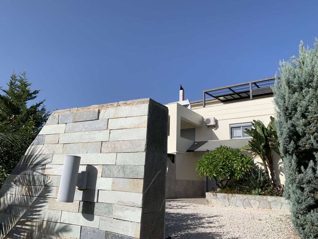 Дом в Лутраки, Греция, 340 м² - фото 1