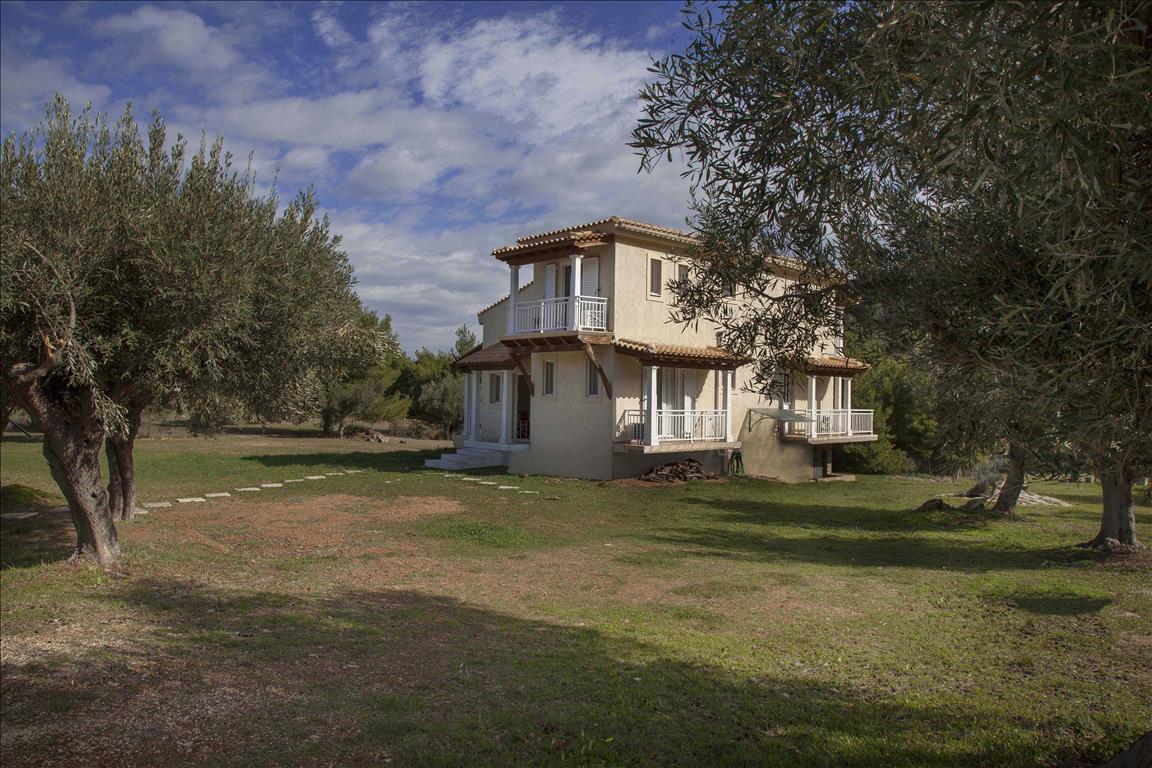 Дом в Лутраки, Греция, 164 м² - фото 1