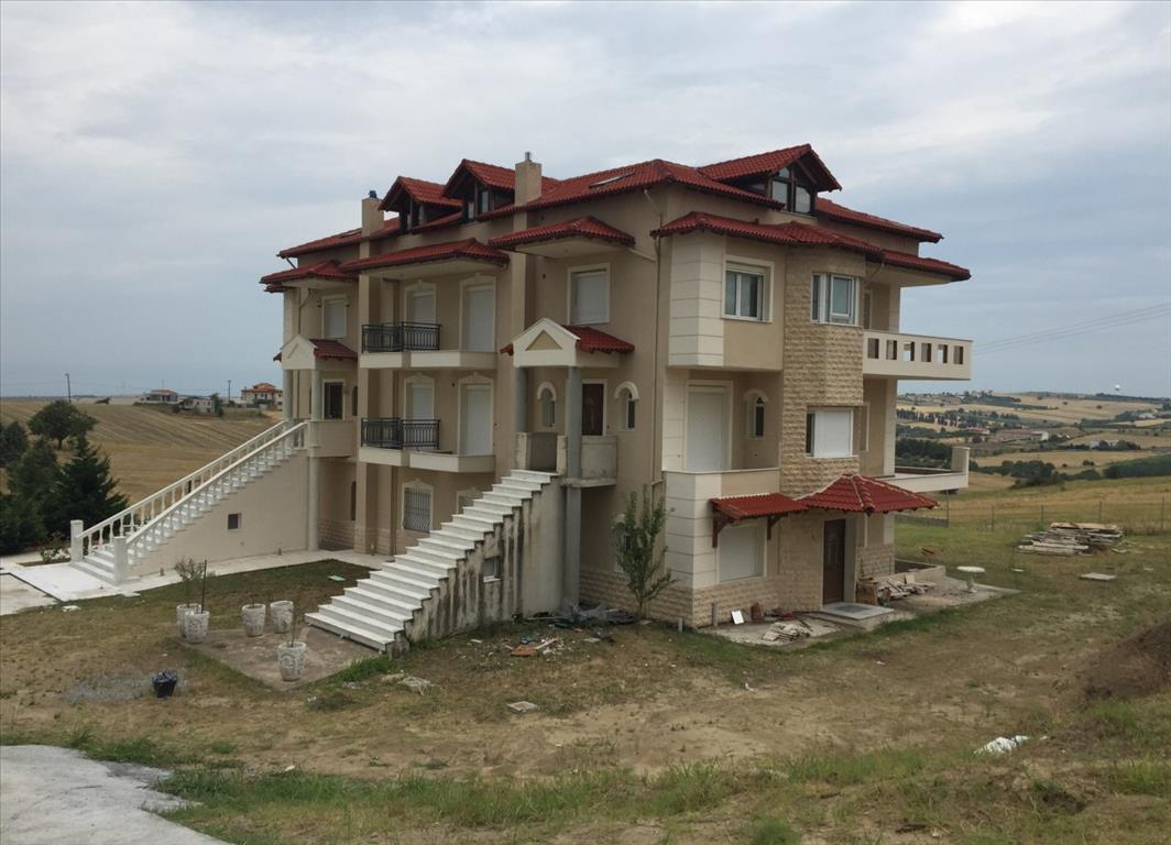 Дом в Салониках, Греция, 560 м² - фото 1