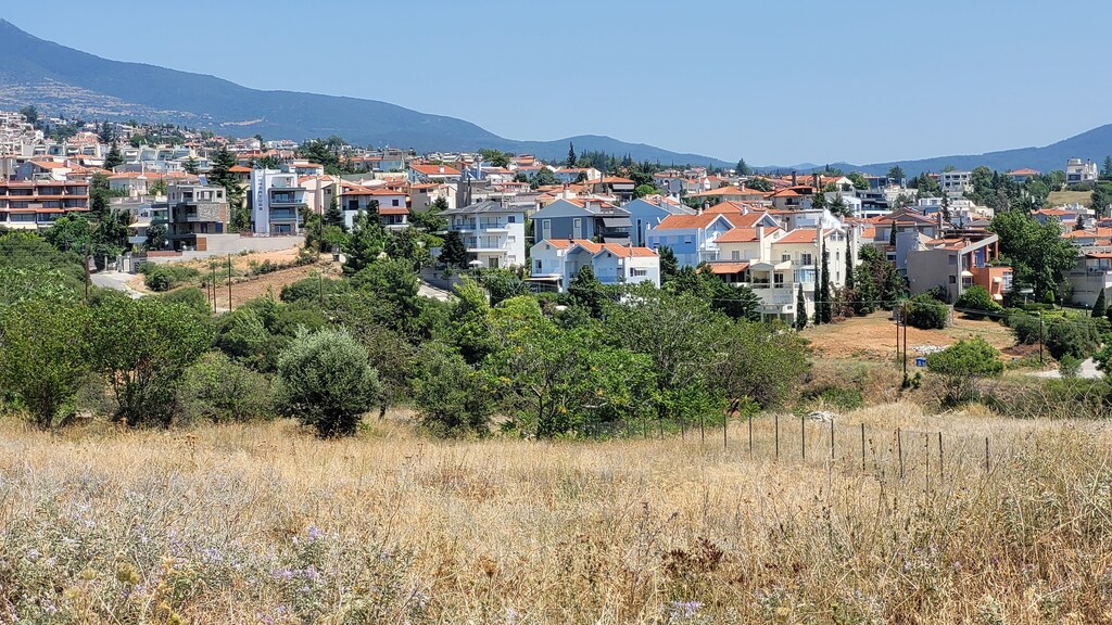 Земля в Салониках, Греция, 4 200 м² - фото 1