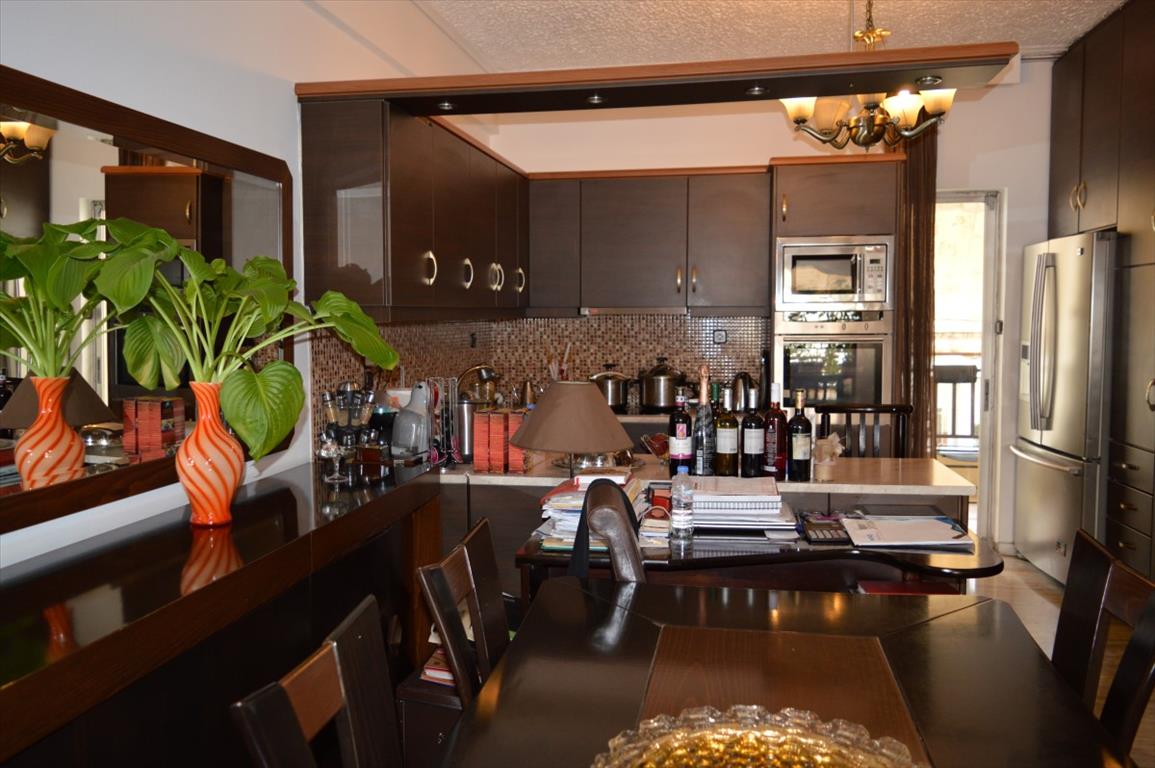 Квартира в Афинах, Греция, 90 м² - фото 1