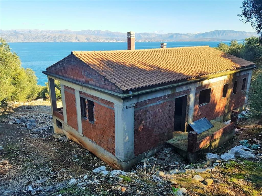 Земля на Корфу, Греция, 12 000 м² - фото 1