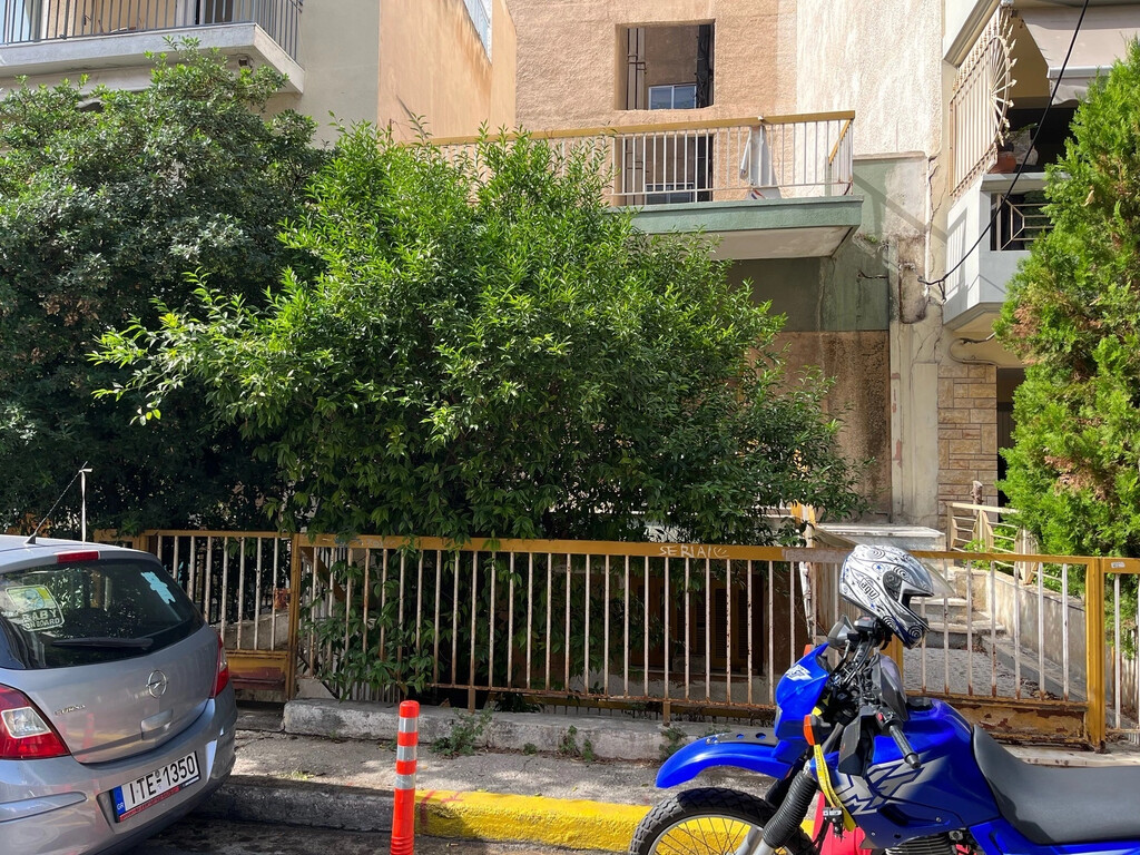 Земля в Афинах, Греция, 109 м² - фото 1