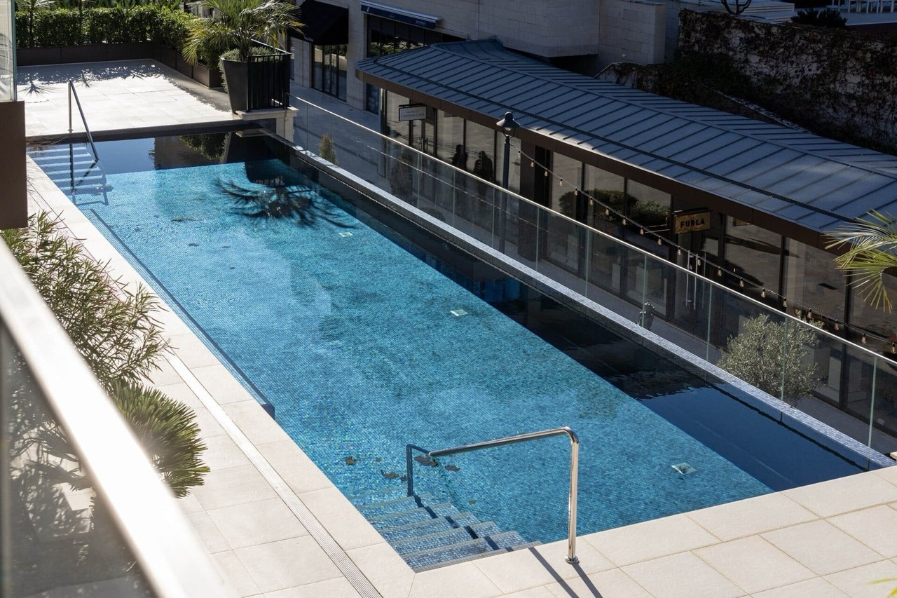 Квартира в Тивате, Черногория, 83 м² - фото 17