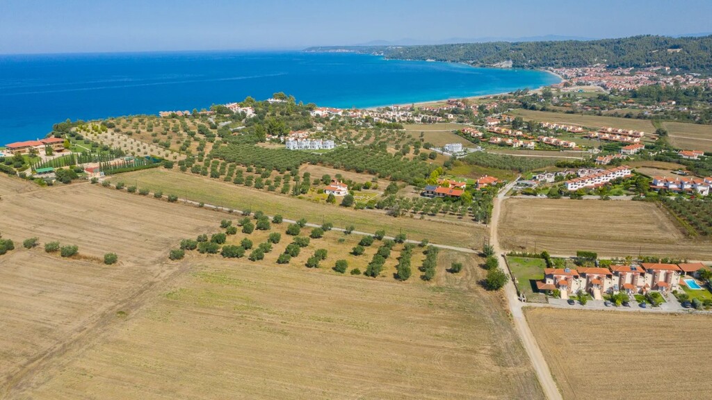 Земля на Кассандре, Греция, 9 900 м² - фото 3