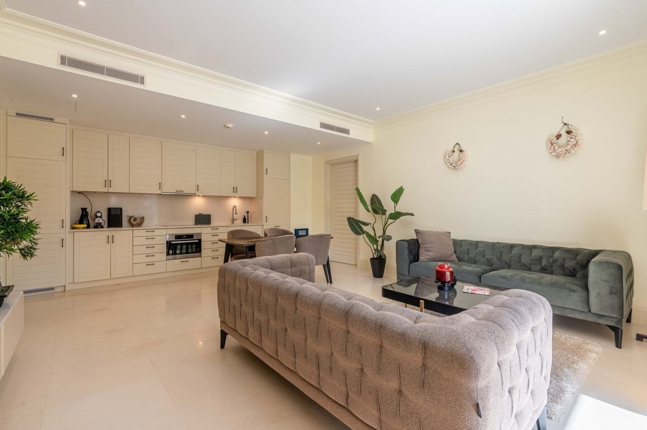 Квартира в Тивате, Черногория, 121 м² - фото 4