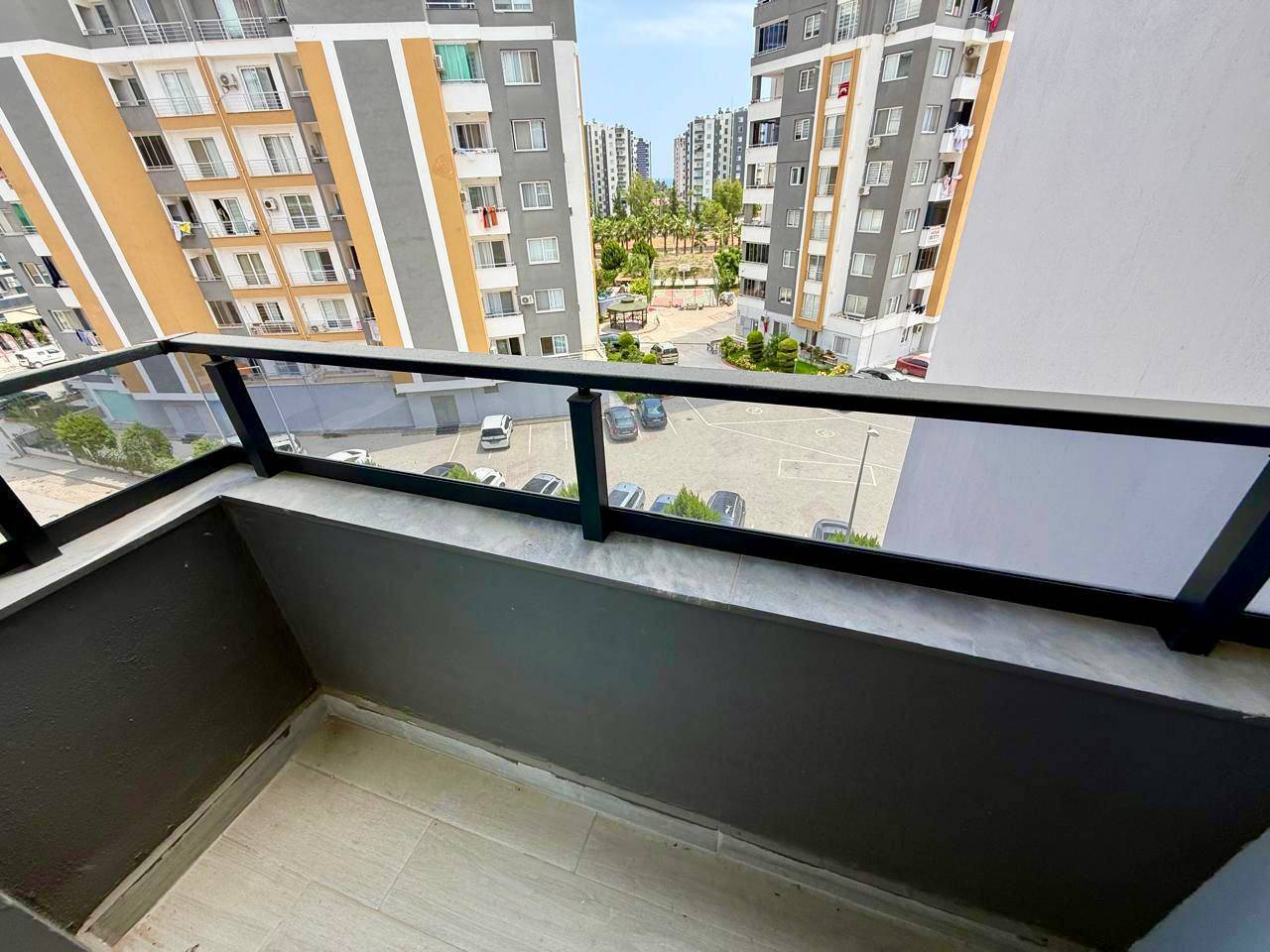 Квартира в Мерсине, Турция, 77 м² - фото 1