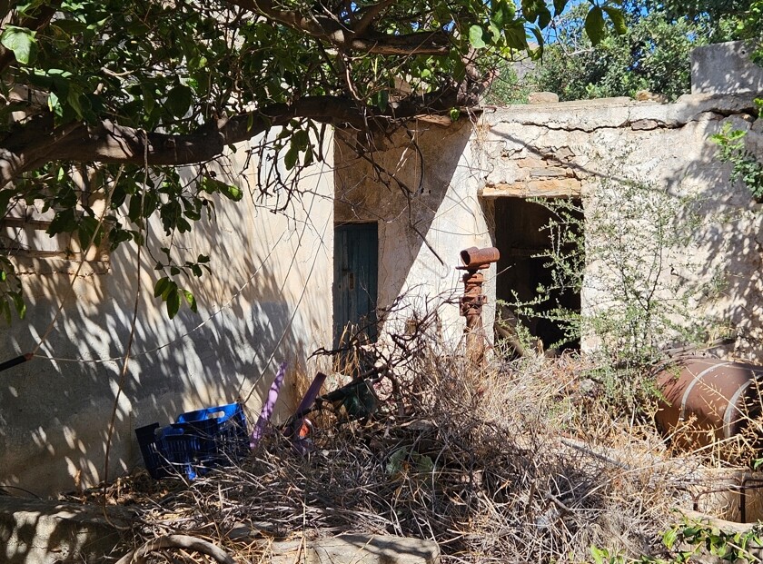 Земля в Ираклионе, Греция, 629 м² - фото 6