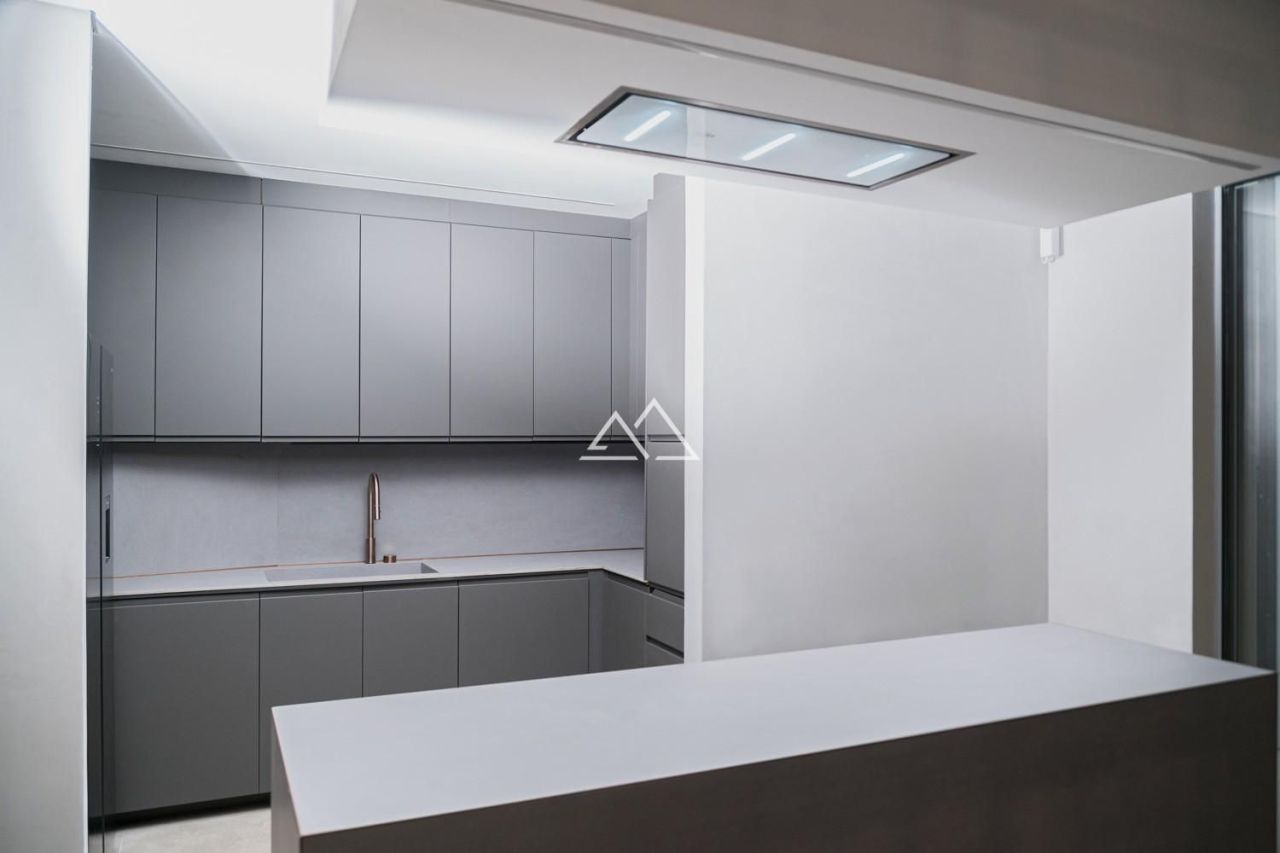 Вилла в Святом Стефане, Черногория, 227 м² - фото 5