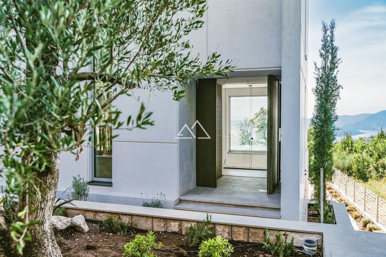 Вилла в Святом Стефане, Черногория, 227 м² - фото 12