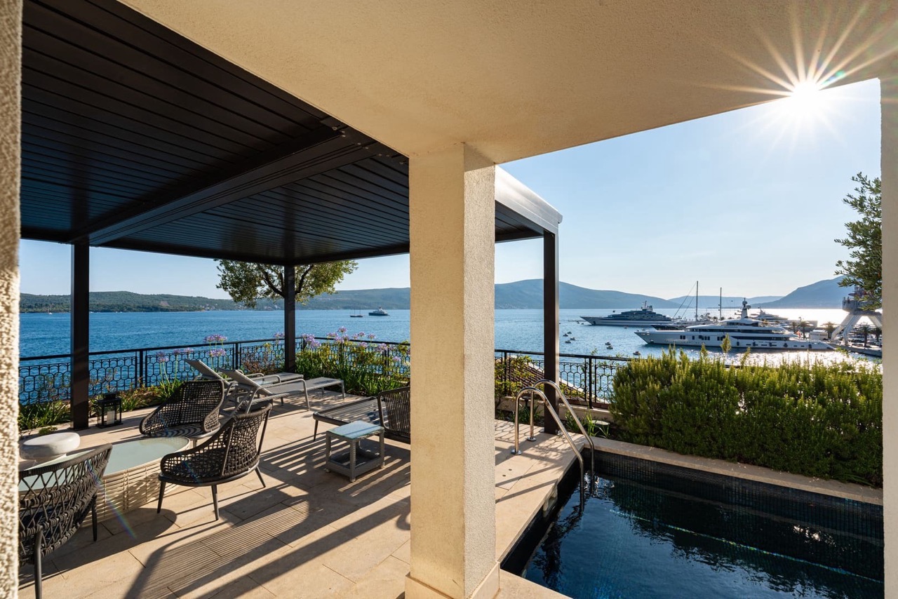 Квартира в Тивате, Черногория, 237 м² - фото 4