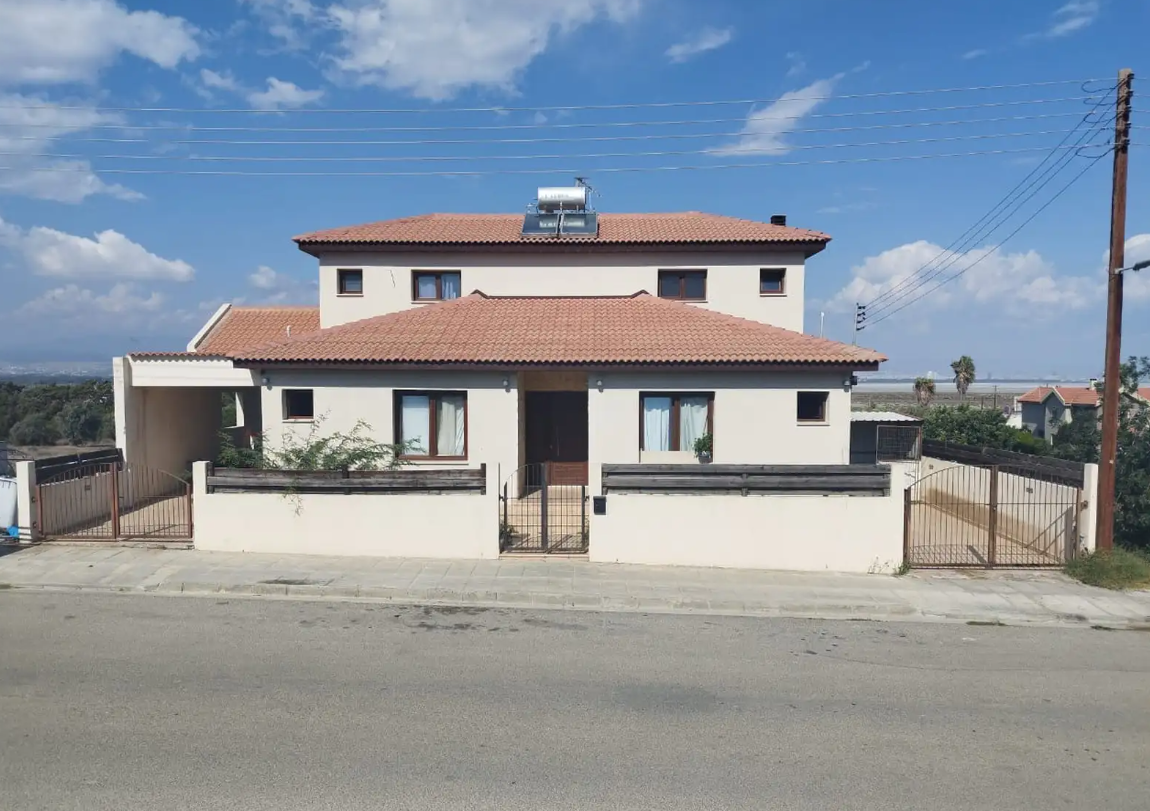 Дом в Лимасоле, Кипр, 200 м² - фото 1