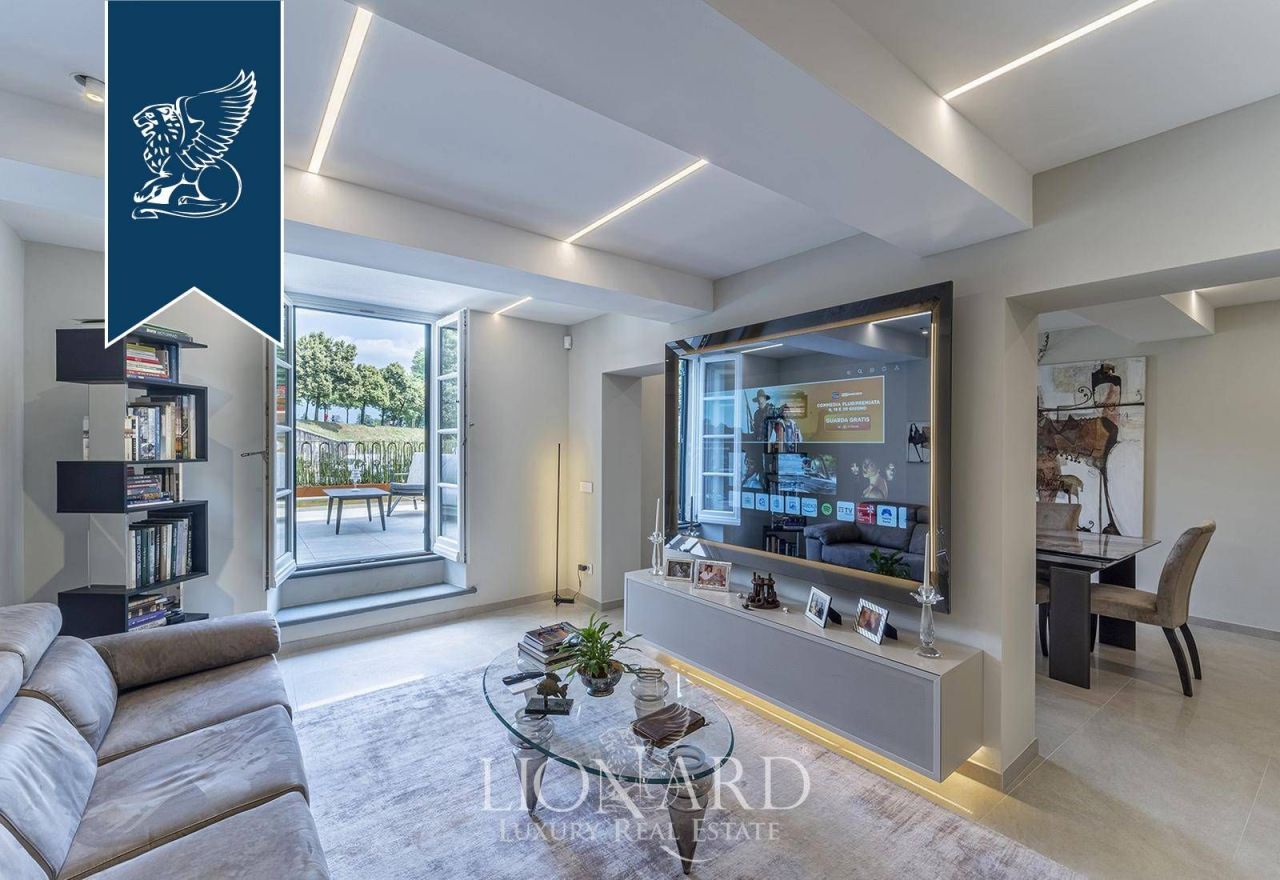 Апартаменты в Лукке, Италия, 160 м² - фото 1