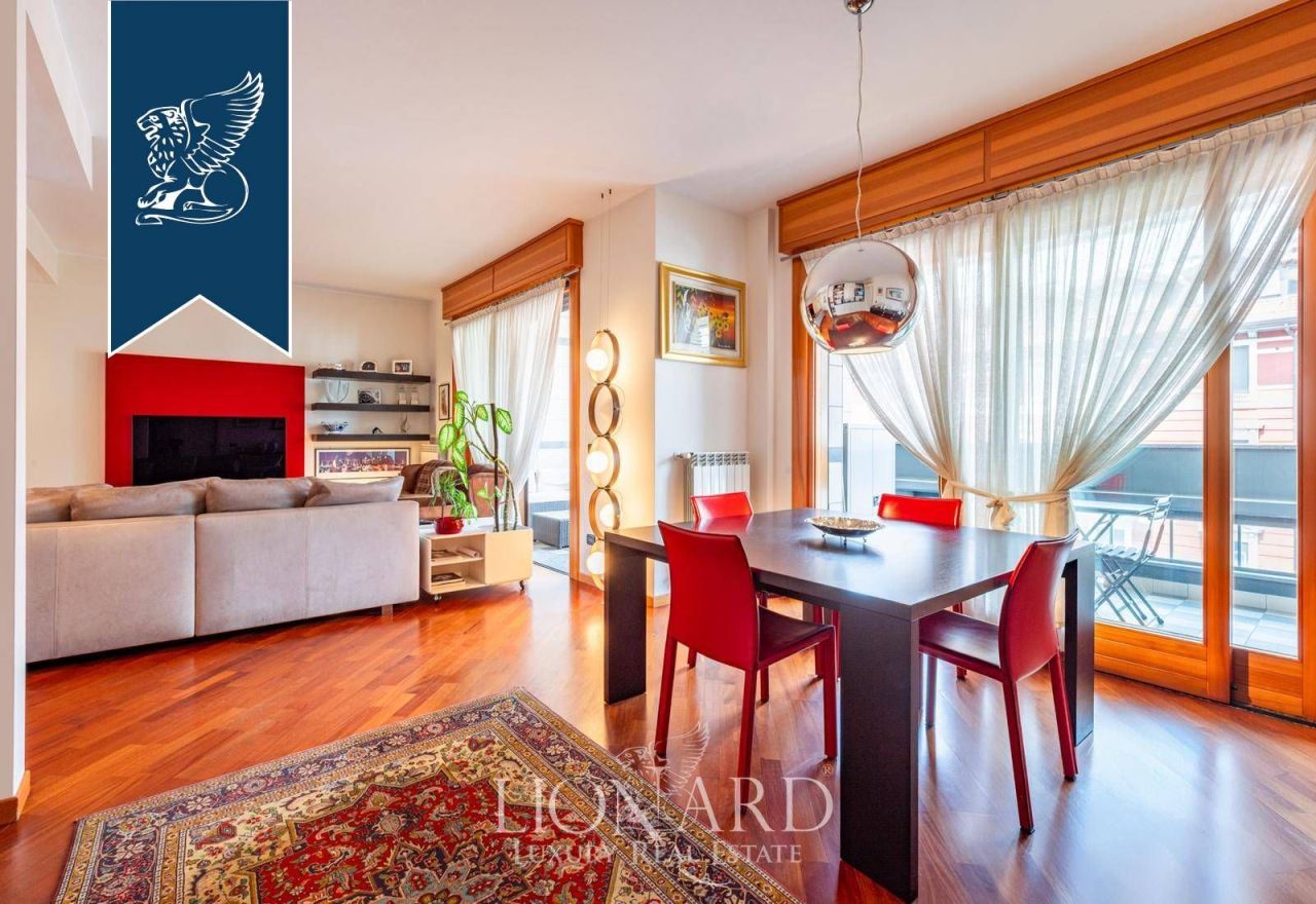 Апартаменты в Милане, Италия, 190 м² - фото 1
