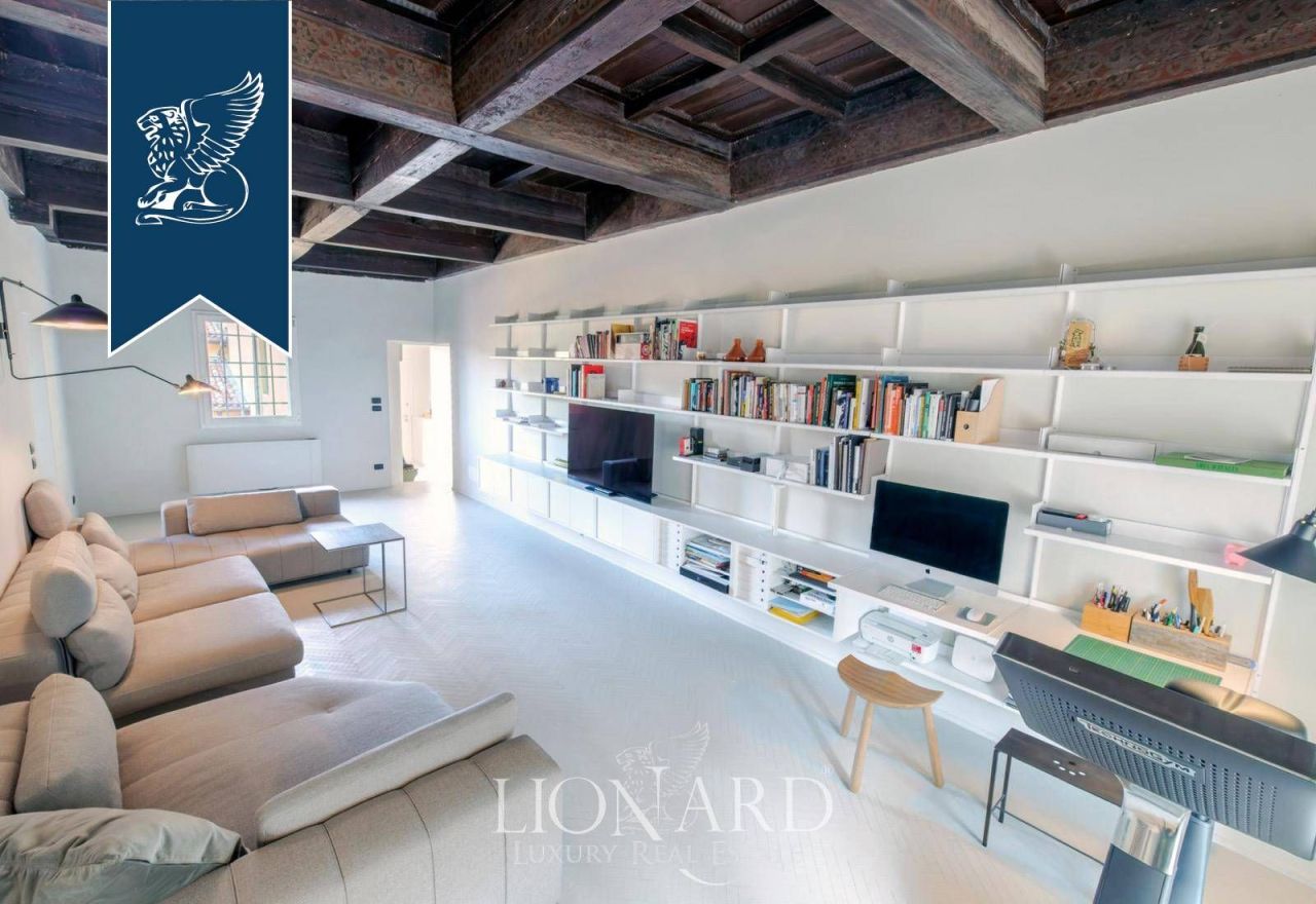 Апартаменты в Болонье, Италия, 442 м² - фото 1