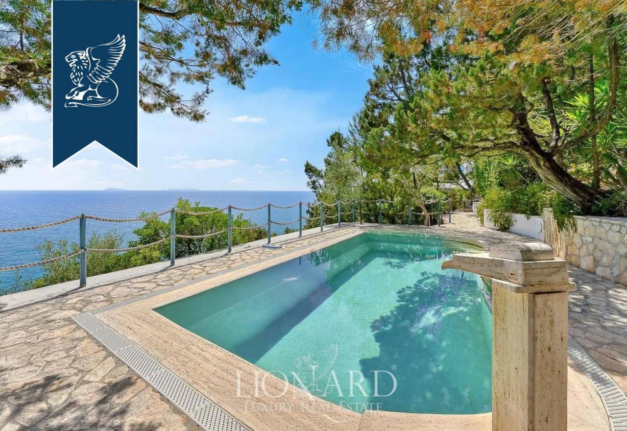 Вилла в Сан-Феличе-Чирчео, Италия, 190 м² - фото 2