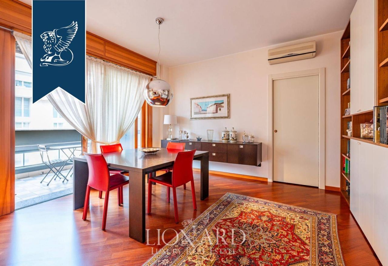 Апартаменты в Милане, Италия, 190 м² - фото 3