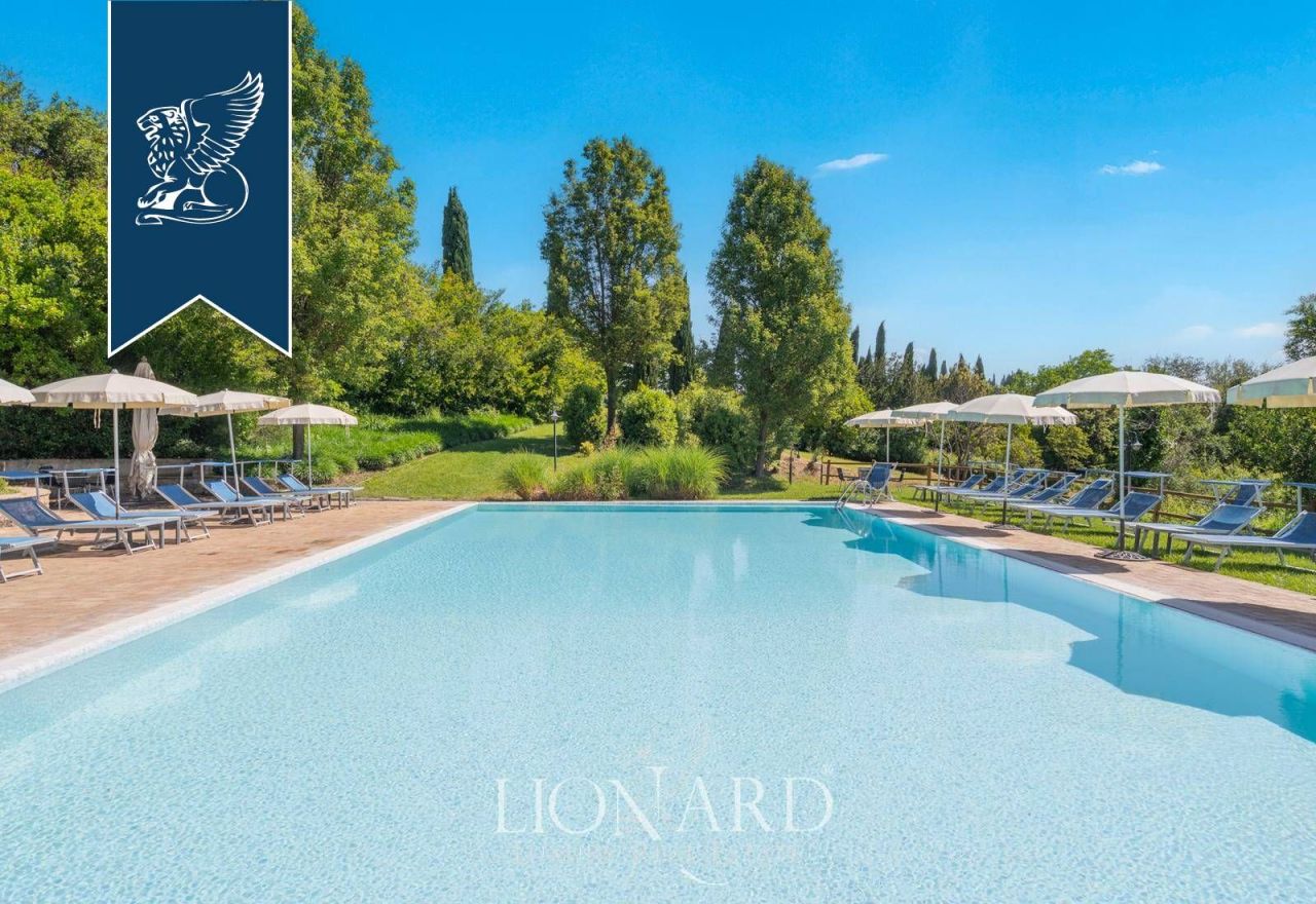 Отель, гостиница в Сан-Джиминьяно, Италия, 1 444 м² - фото 6