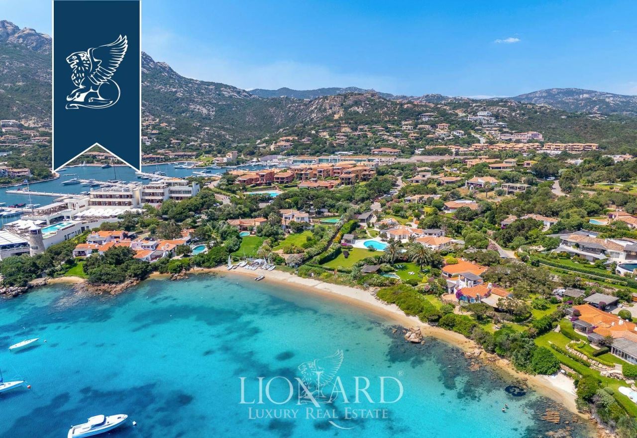 Вилла в Порто Черво, Италия, 213 м² - фото 6