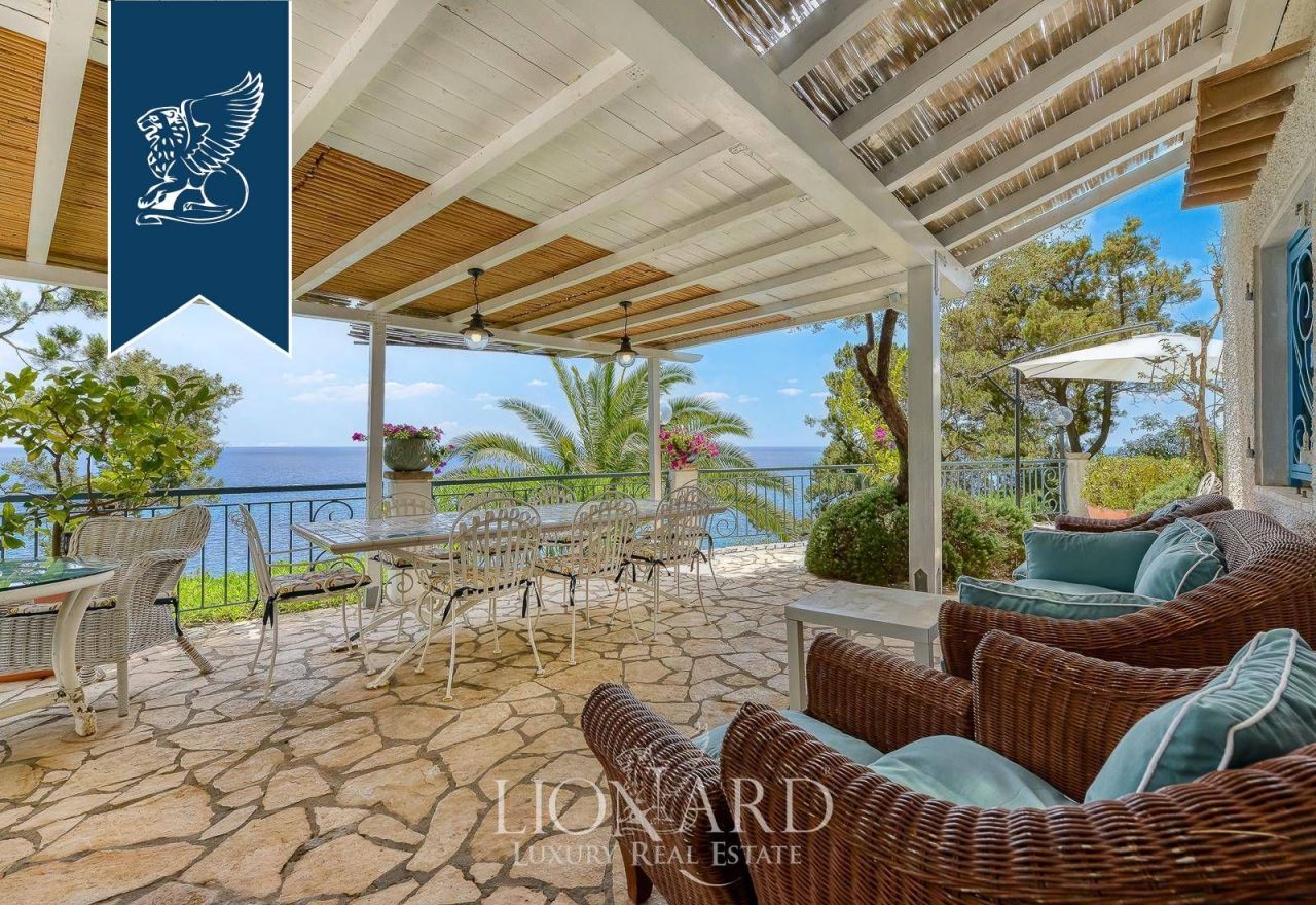 Вилла в Сан-Феличе-Чирчео, Италия, 190 м² - фото 8