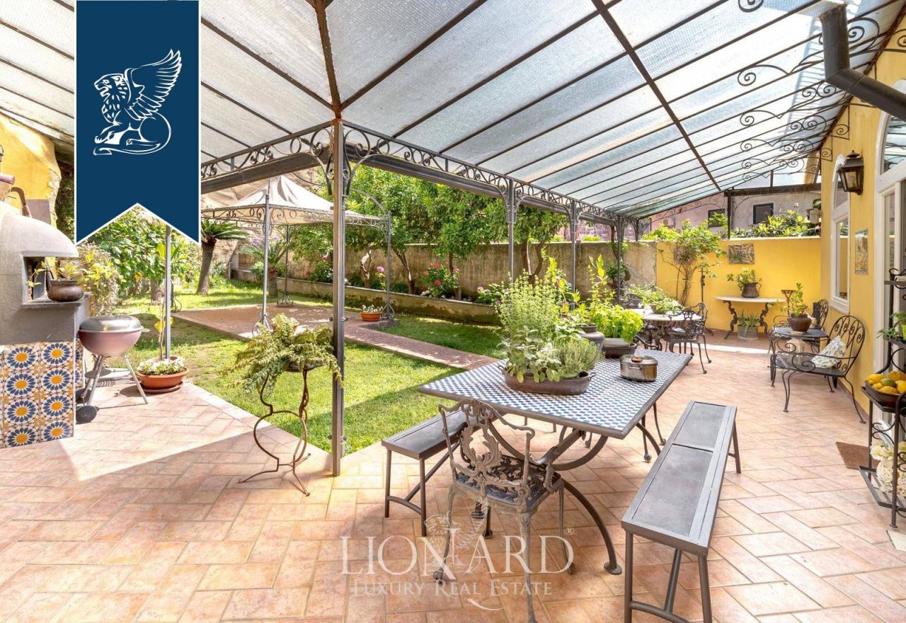 Вилла в Неаполе, Италия, 419 м² - фото 10