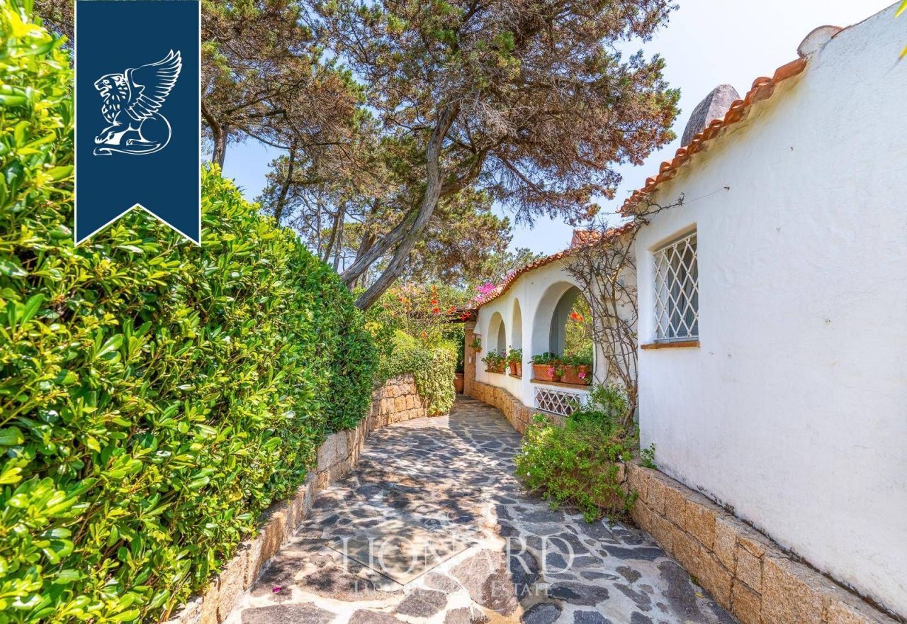 Вилла в Порто Черво, Италия, 213 м² - фото 12