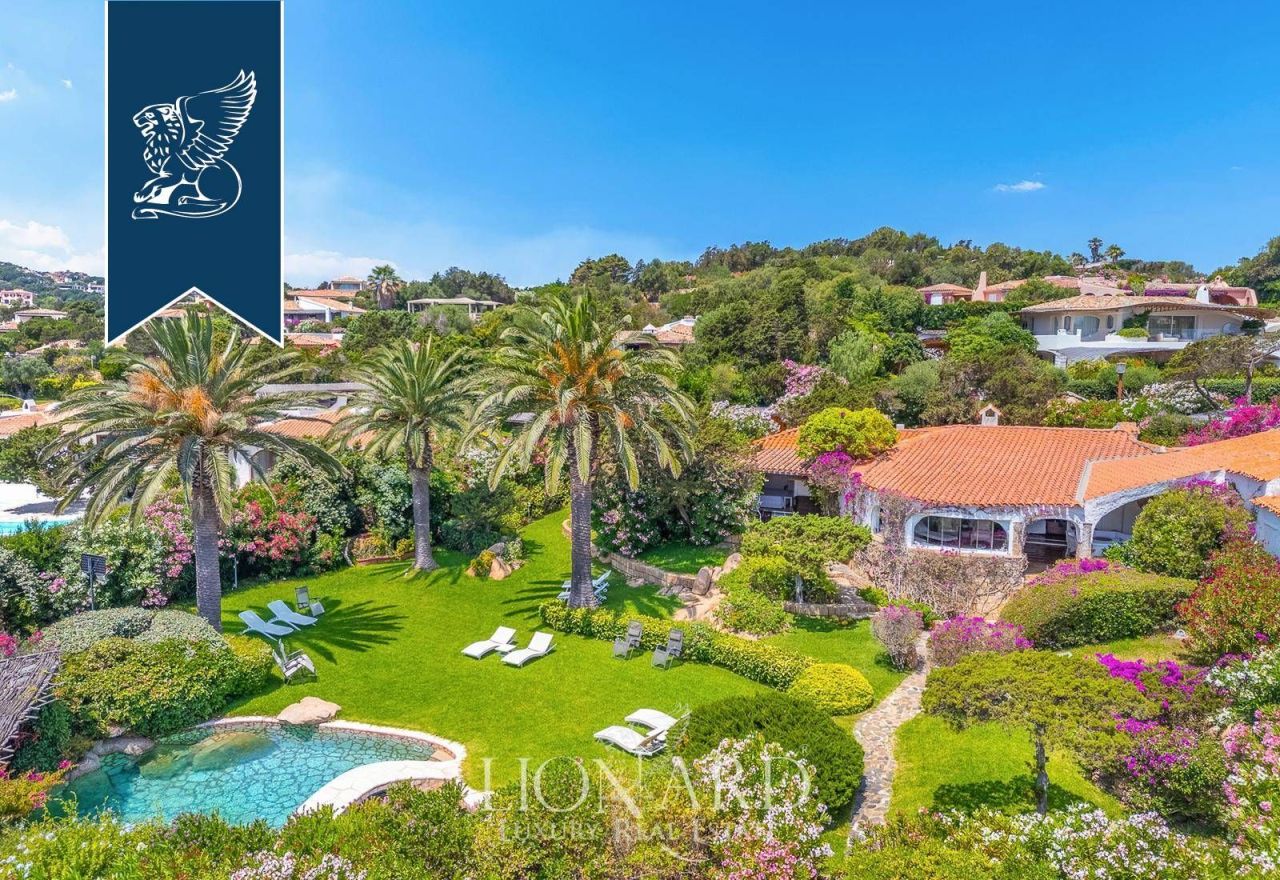 Вилла в Порто Черво, Италия, 213 м² - фото 13