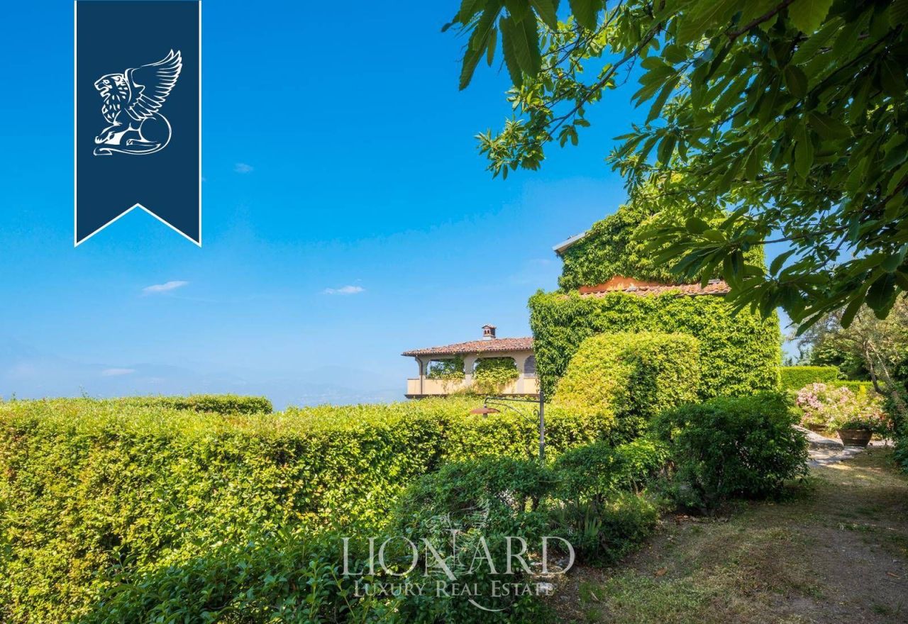 Вилла в Лукке, Италия, 1 000 м² - фото 14
