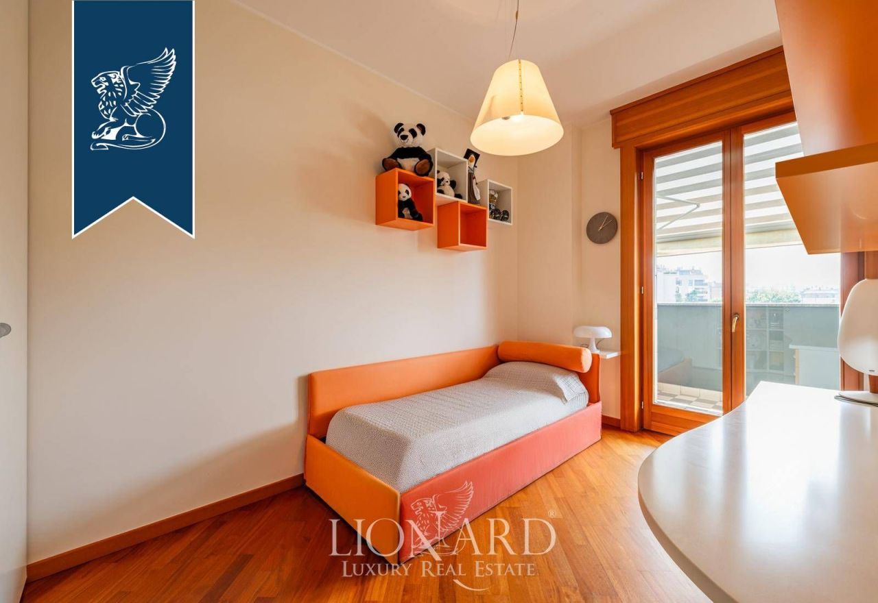 Апартаменты в Милане, Италия, 190 м² - фото 15