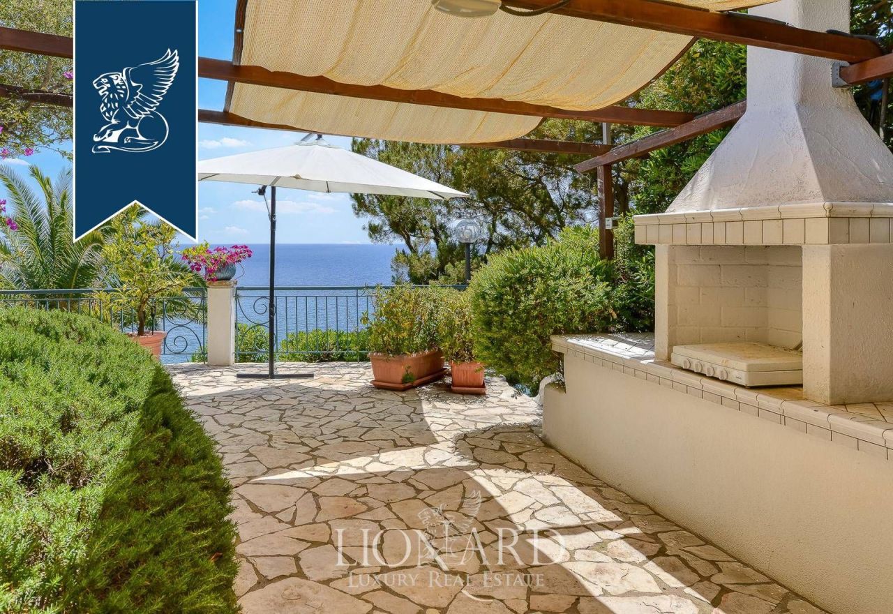 Вилла в Сан-Феличе-Чирчео, Италия, 190 м² - фото 15