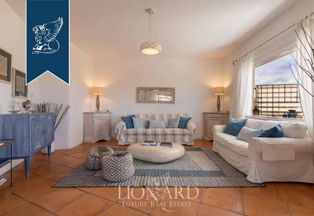 Вилла в Ольбии, Италия, 185 м² - фото 16