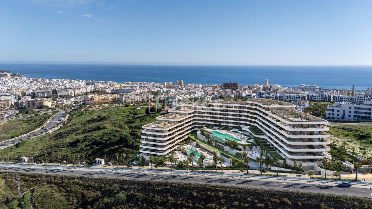 Апартаменты в Эстепоне, Испания, 62 м² - фото 1