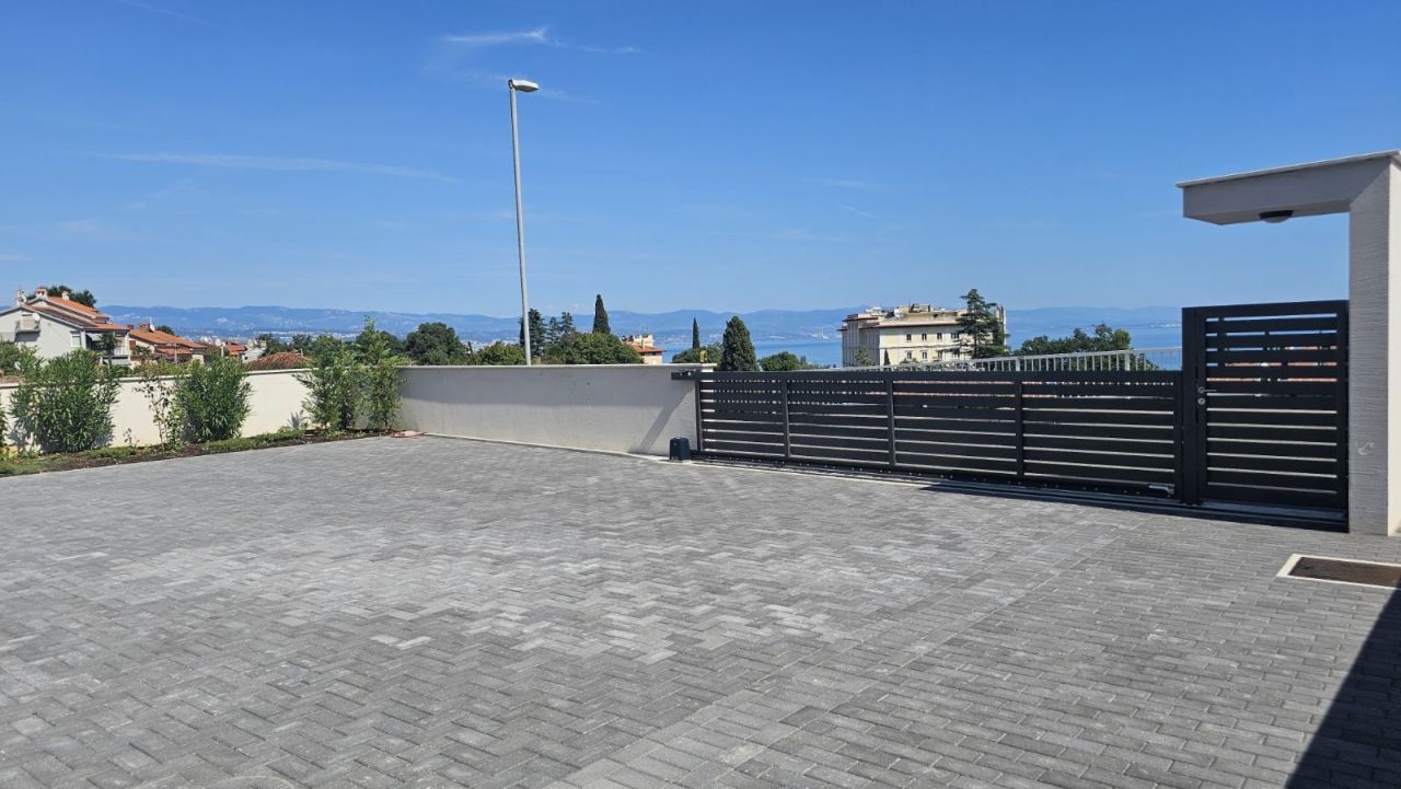 Вилла в Ловране, Хорватия, 298 м² - фото 10