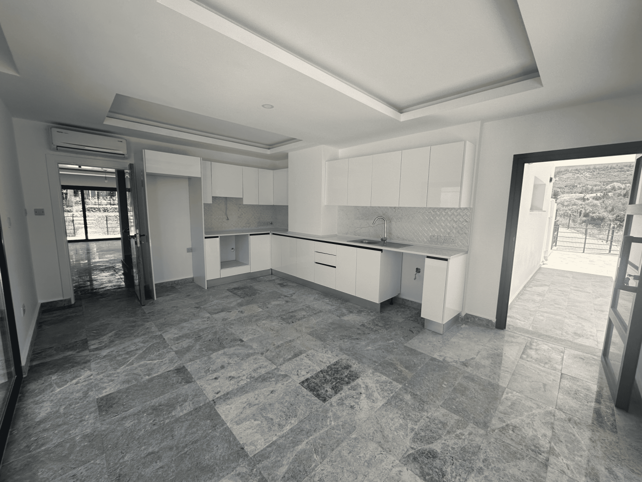 Апартаменты в Кирении, Кипр, 307 м² - фото 3