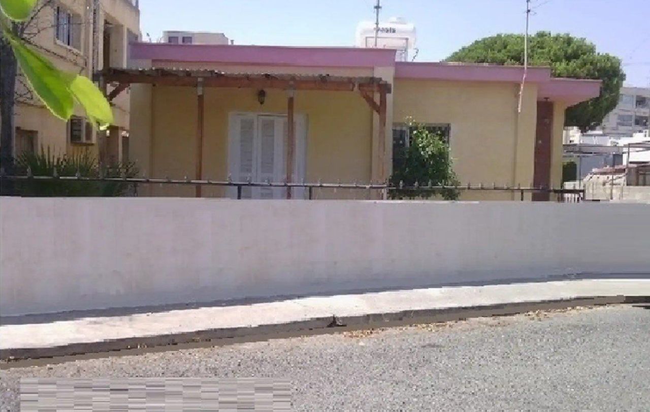 Земля в Агиос Георгиосе, Кипр, 304 м² - фото 3